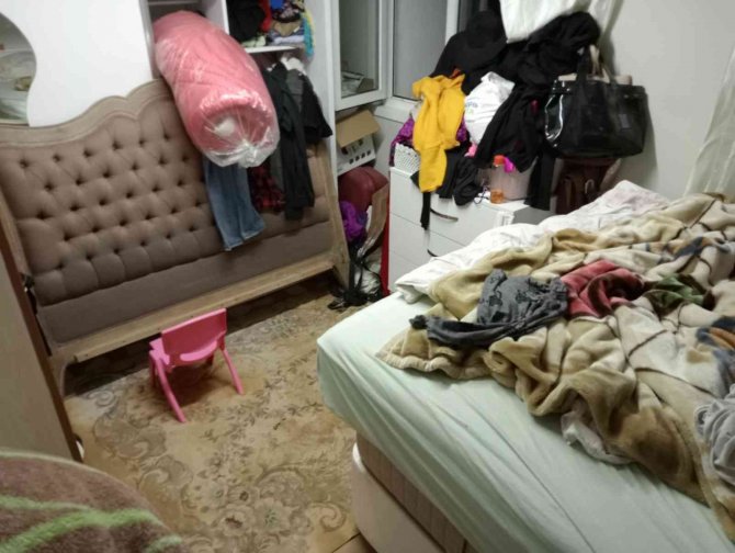 Sarıyer’de İnşaattan Taşan Su Ve Çamur Bir Eve Doldu