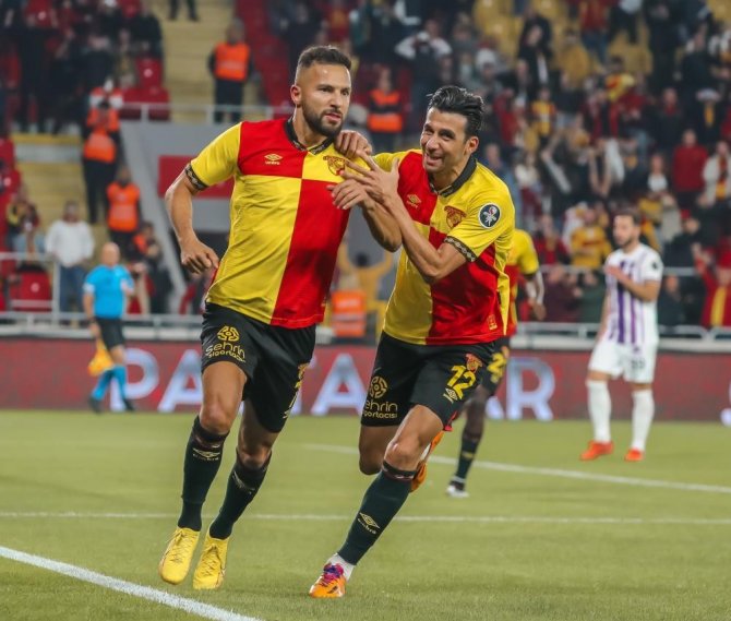 Göztepe, Lider Eyüpspor Deplasmanında