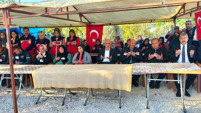 Cumhurbaşkanı Erdoğan Şehidin Ailesiyle Telefonda Görüştü