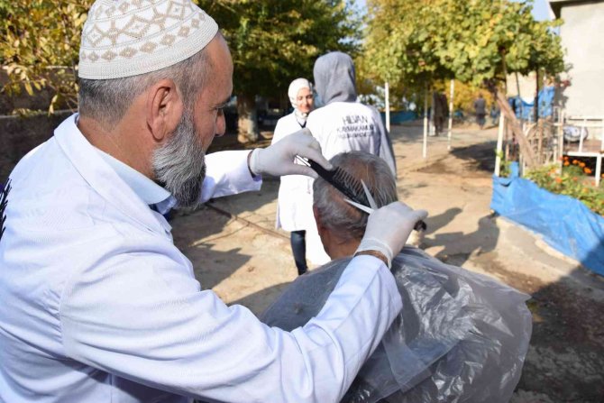 Hilvan’da Kurulan Ekip 2 Yıldır Yaşlı Ve Engellilerin Bakımını Yapıyor
