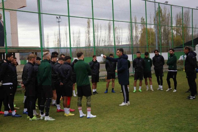 Sivas Belediyespor, İ̇negöl Maçının Taktiğini Çalıştı