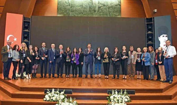 Tobb Başkanı Hisarcıklıoğlu: "Aklın Cinsiyeti Olmaz Başarının Cinsiyeti Olmaz"