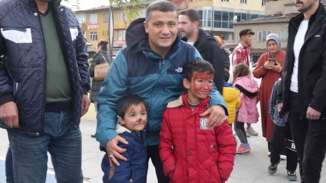 Erciş’te “Sosyal Medyadan Sosyal Meydana” Etkinliği