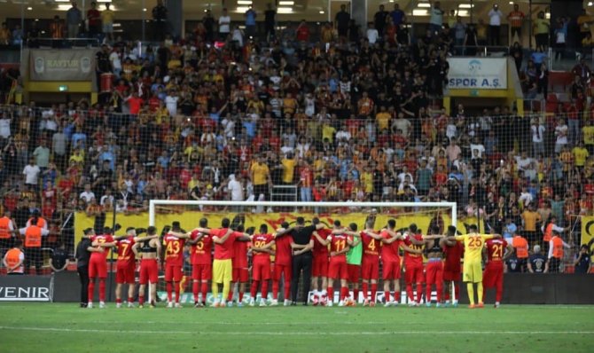 Kayserispor 74 Bin 993 Taraftara Oynadı