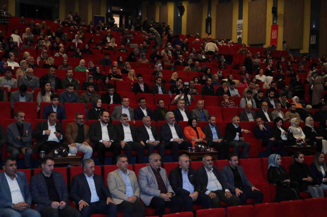 Ak Parti İ̇stanbul’dan, Teşkilata “Türkiye Yüzyılı” Eğitimi