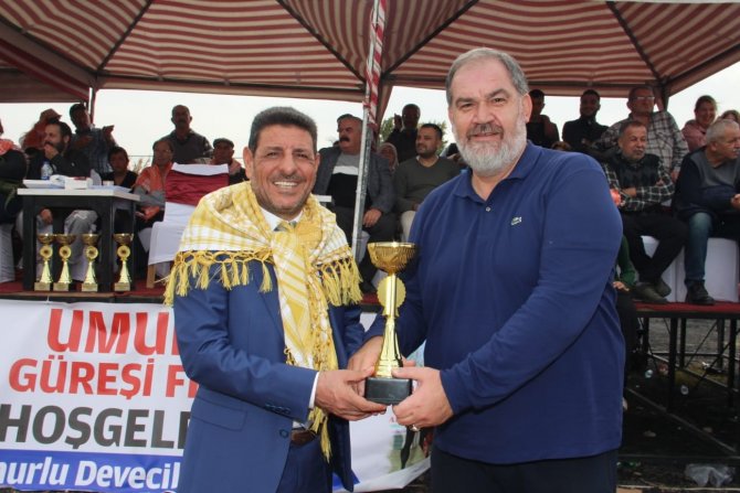 Ege’de Develer Arenaya İndi, Sezonun İlk Güreşi Umurlu’da Başladı