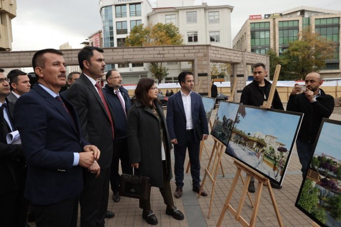 Bakan Kurum: “Başkentimizi Tarihi Samanpazarı Meydanı’na Yeniden Kavuşturacak Adımları Atıyoruz”