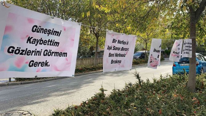 Bursa’da Eşine Kendisini Affettirmek İçin Çalıştığı Marketin Karşısına Pankart Astı