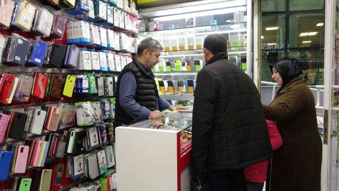 "Bilginiz Dışında Adınıza Alınan Hat Ve Telefonlar Hapse Girmenize Neden Olabilir"