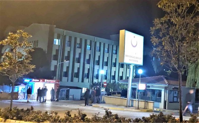 Parkta Karşılaşan Gençlerin Kavgasında Silahlar Konuştu: 1 Ölü, 2 Yaralı