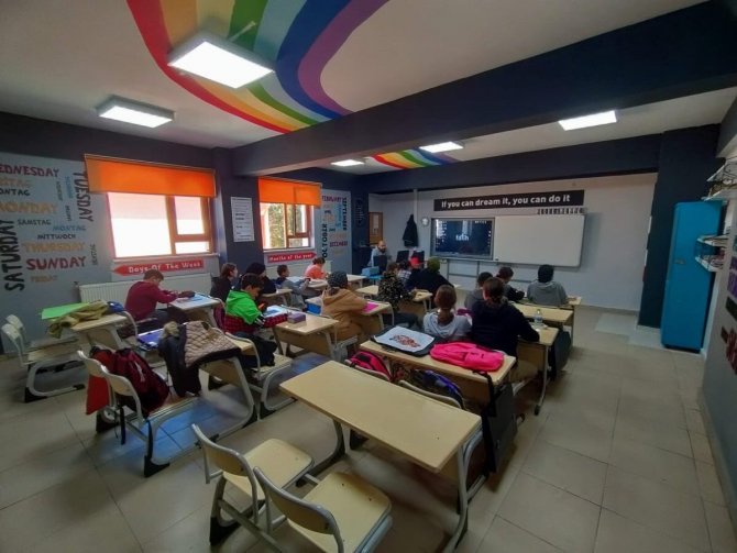 Düzce’de İki Okul Güçlendirildi