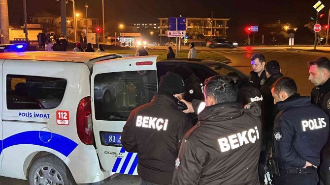 Kavgadan Kaçarken Havaya Ateş Eden Şahsı Bekçiler Yakaladı