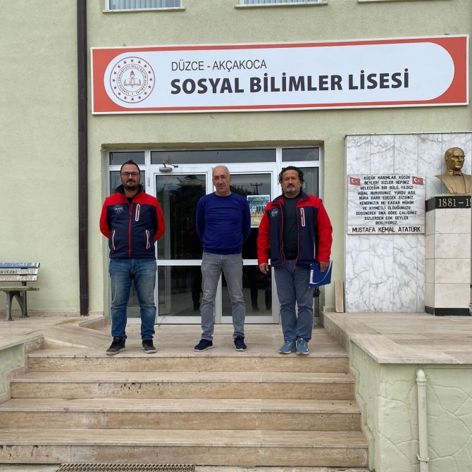 Akçakoca’da 4 Okula "Okulum Temiz" Belgesi Verildi