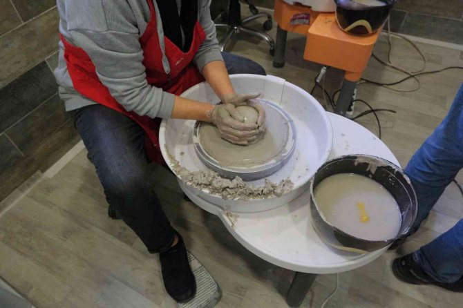 Çamurdan Sanata Giden Yolculuk