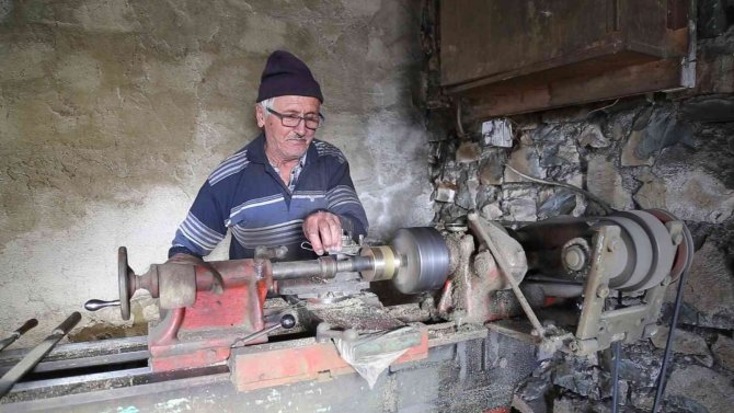 Kantarcılık Mesleğinin Son Temsilcileri Zamana Direniyor
