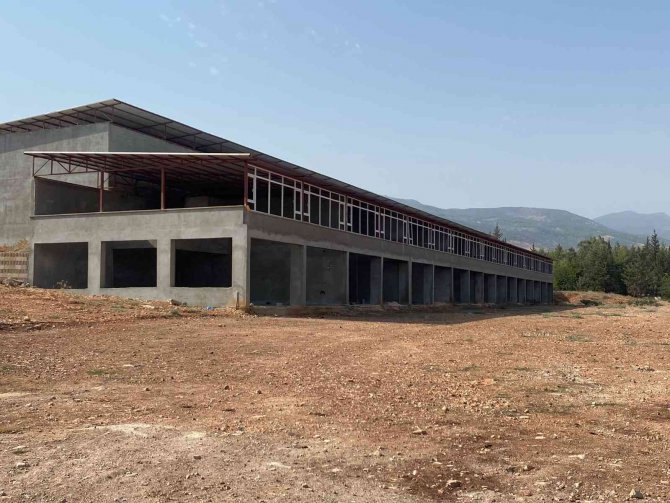 Kırıkhan Galericiler Sitesi’nde Kuralar Çekildi
