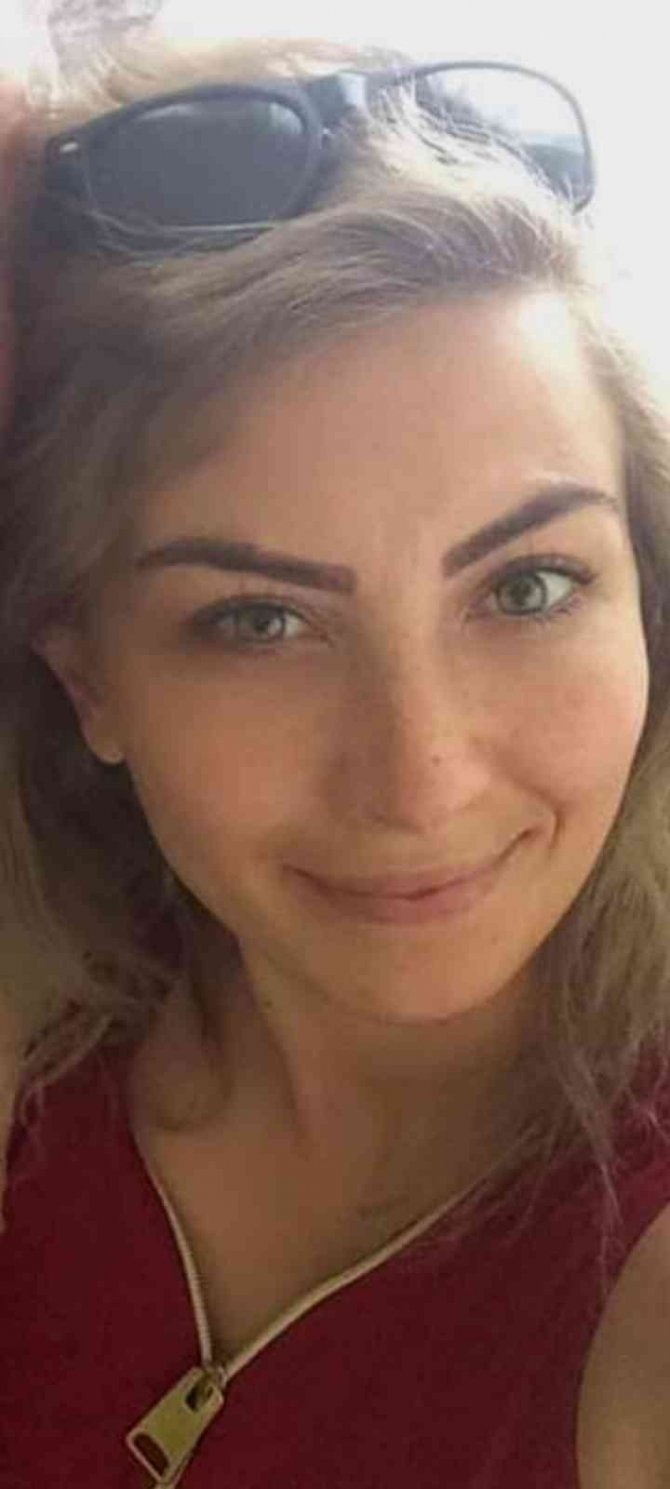 İ̇çtiği İlaçtan Zehirlenen Kadın Hayatını Kaybetti