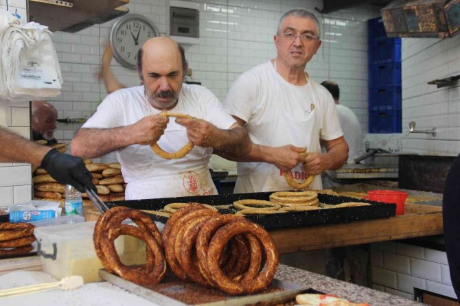 İ̇zmir’de Gevrek Ve Boyozun Yeni Fiyatı 5 Lira