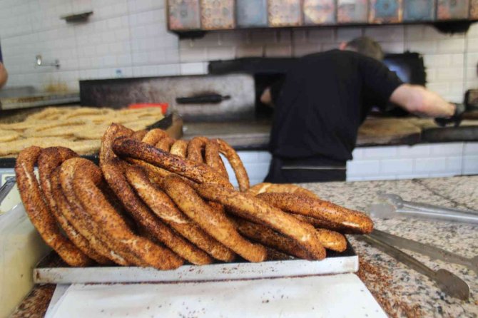 İ̇zmir’de Gevrek Ve Boyozun Yeni Fiyatı 5 Lira