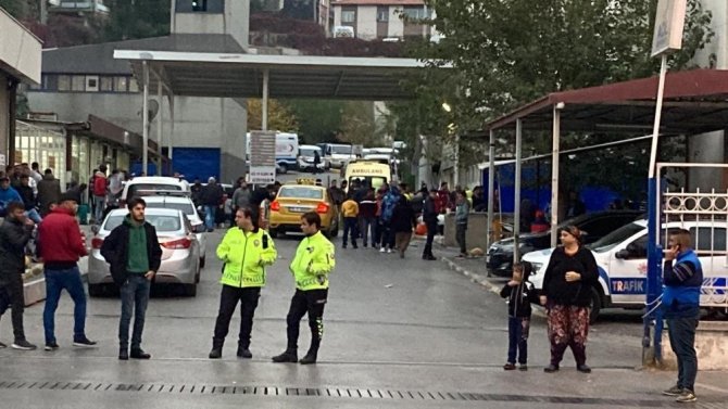 İ̇zmir’de 1 Kişinin Öldüğü Silahlı Kavgayla İlgili 2 Tutuklama