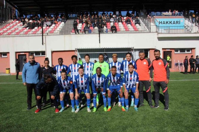 Kadınlar Futbol Süper Ligi: Hakkarigücü: 0 - Fatih Karagümrük: 0