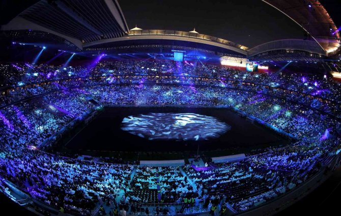 Katar’da Görkemli Açılış