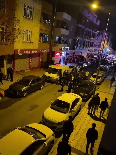 Gençlerin Kavgasına Aileler Karışınca Ortalık Karıştı
