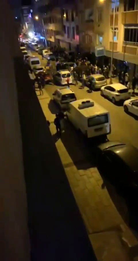 Gençlerin Kavgasına Aileler Karışınca Ortalık Karıştı