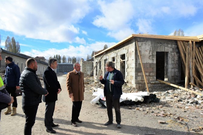 Millet Bahçesinde Çalışmalar Devam Ediyor