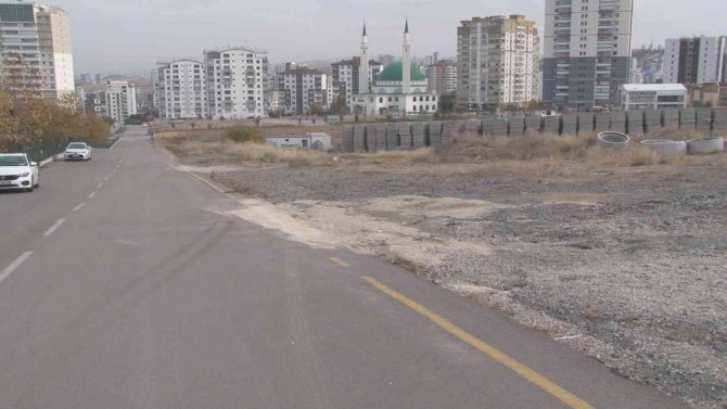 Başkent’te Lüks Araçta Erkek Cesedi Bulundu