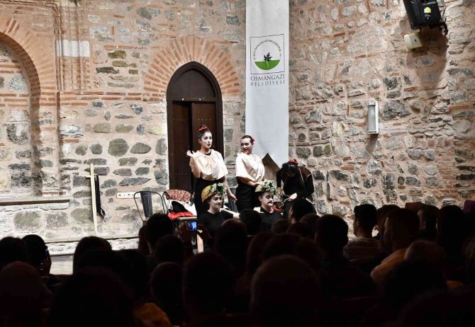 Osmangazi’de Tiyatro Okulu Büyüledi