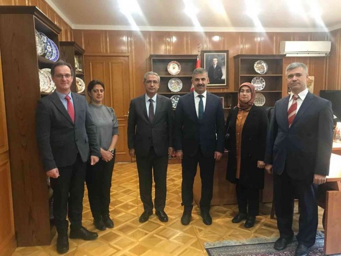 Rektör Çiftçi Özbekistan Büyükelçisi Dr. Olgan Bekar’ı Ziyaret Etti