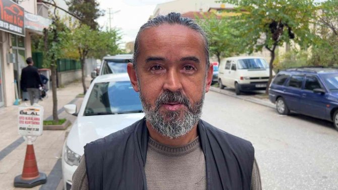 Motosikletten Düşen Sürücü Yaralandı