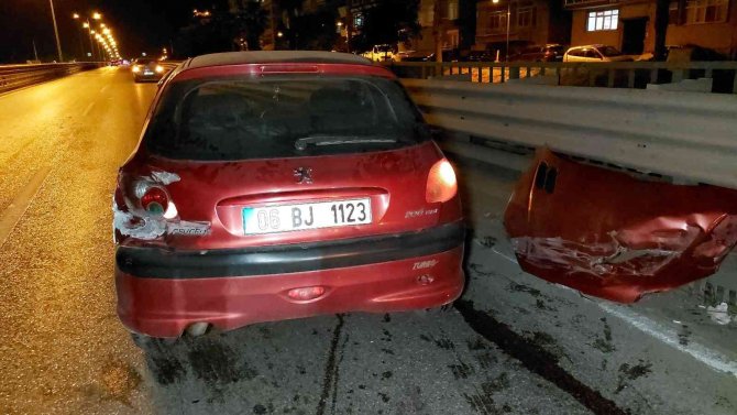 Samsun’da Otomobil Viyadüğün Bariyerine Çarptı: 1 Yaralı