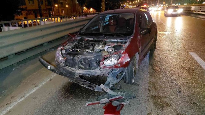 Samsun’da Otomobil Viyadüğün Bariyerine Çarptı: 1 Yaralı