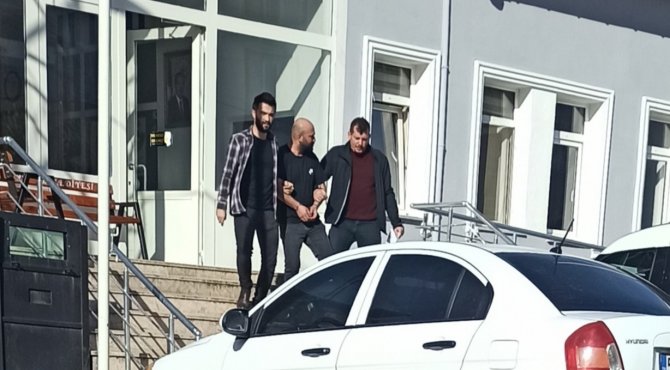 Yağma Ve Uyuşturucu Suçundan 2 Kişi Tutuklandı