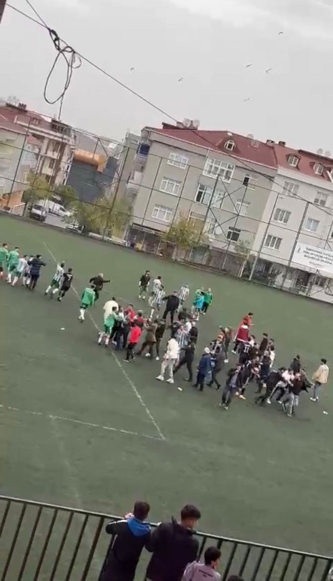 Sancaktepe’de Maç Bitti, Kavga Başladı