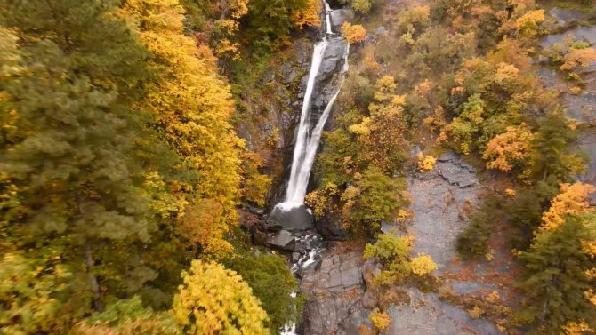Şehrin İçinde Çağlayan Güzellik