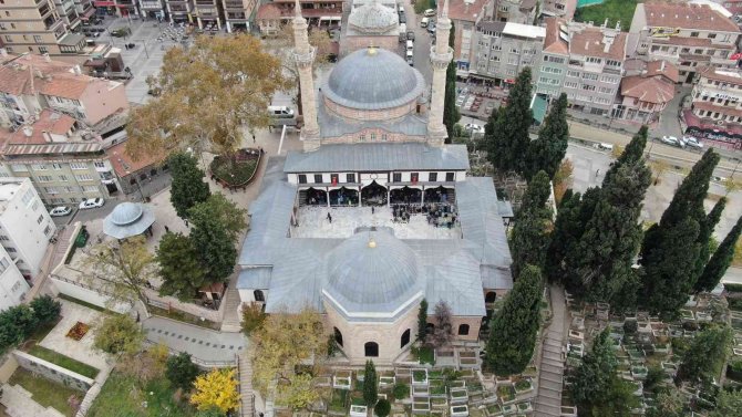 300 Yıllık Mumlar Yerine Kondu