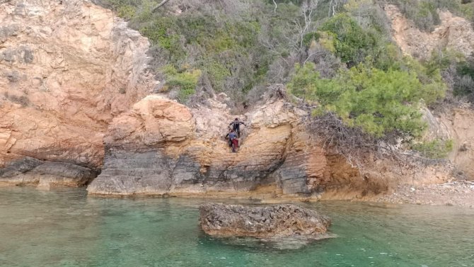 Muğla’da Kaybolan Otizmli Çocuk Akbük Koyu’nda Bulundu