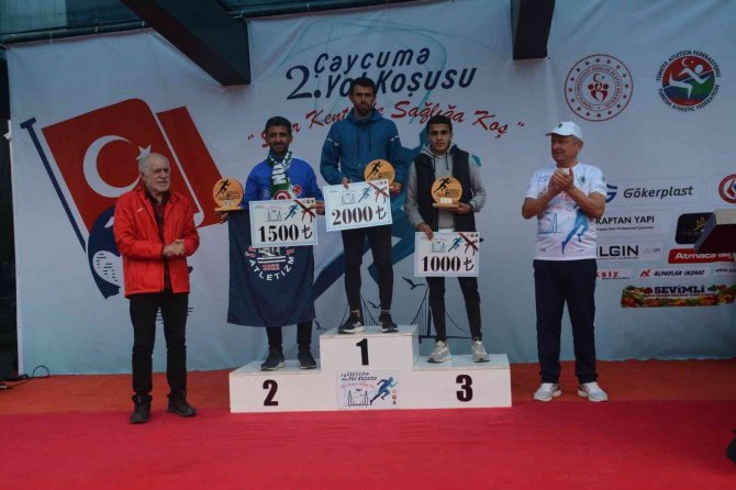 ’Spor Kentinde Sağlığa Koş’ Diyerek Yarıştılar