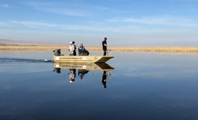 Afyonkarahisar’ın ‘Karamık Gölü’ Hayranlık Uyandırıyor