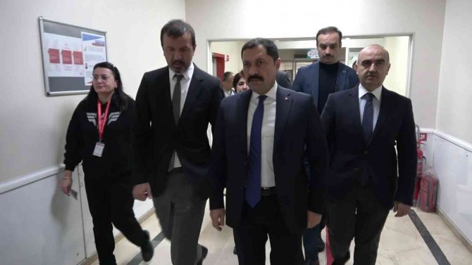 Amasya Valisi Mustafa Masatlı’dan 3 Kişinin Can Verdiği Minibüs Kazasıyla İlgili Açıklama: “Minibüsün Süratli Olduğu Tespit Edildi”