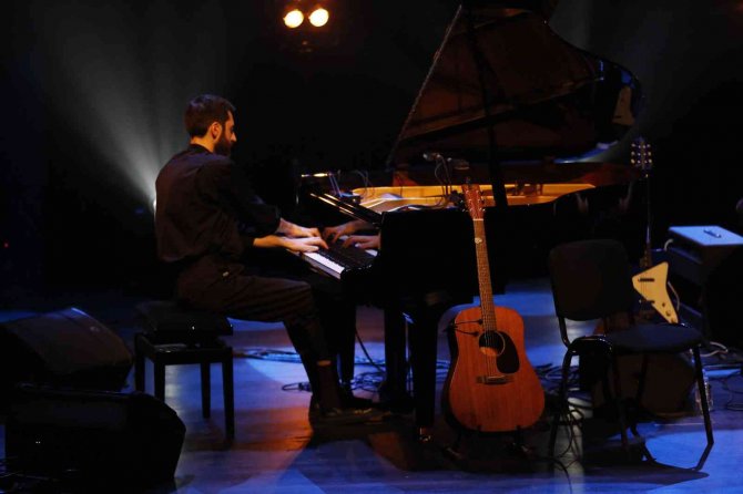 Dünyaca Ünlü Piyanist Evgeny Grinko, Başakşehir’de Sevenleriyle Buluştu
