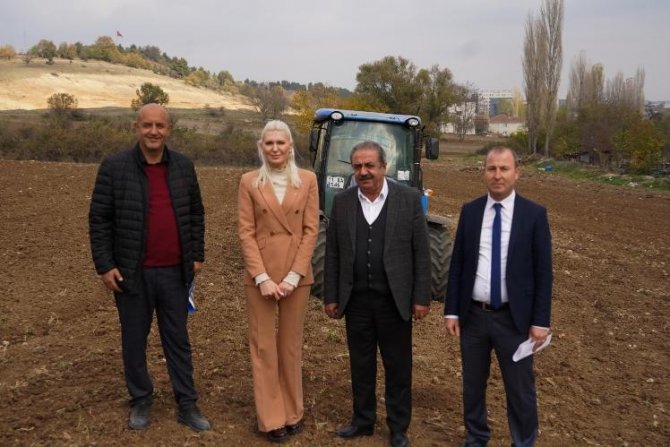 Bilecik’te Ata Tohumu Karakılçık Buğdayı Toprakla Buluştu