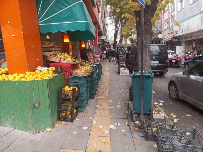Bilecik’te Kaldırım İşgal Eden Esnaflara Ceza