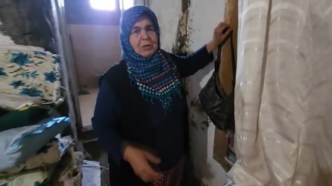 Ahırda Sakladığı Eski Paraları 36 Yıl Sonra Buldu