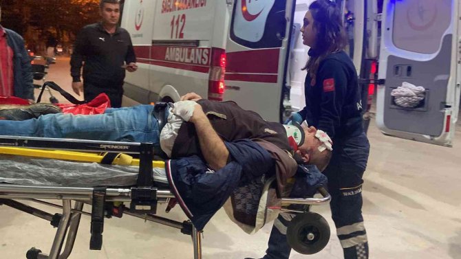 Otomobil İle Çarpışan Bisikletin Sürücüsü Ağır Yaralandı
