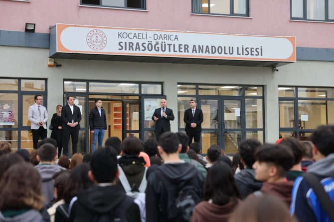 Başkan Bıyık: "Gençlere Yönelik Projelere Ağırlık Veriyoruz"