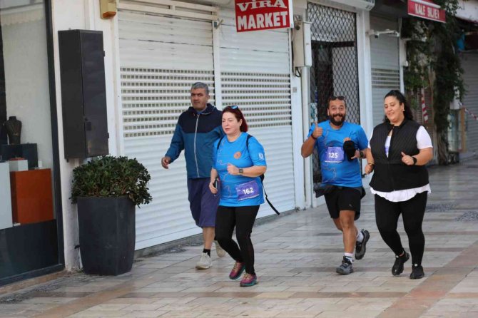 Bodrum’da Başarılı Olan Sporcular, Ödüllendirildi